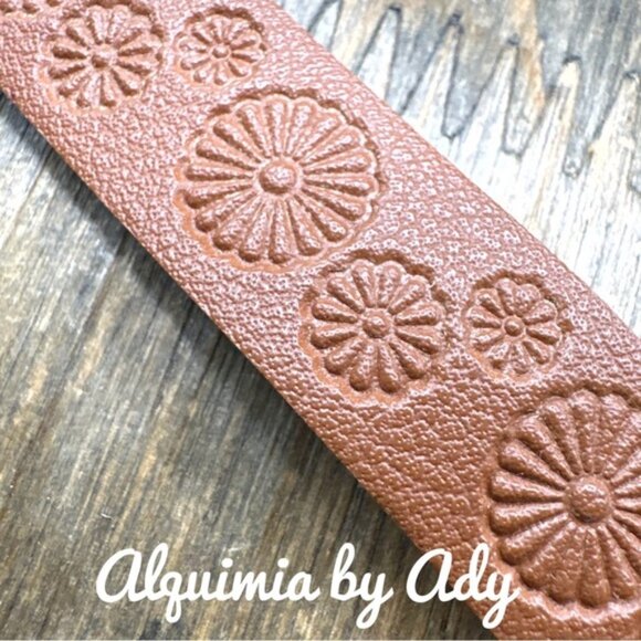 Camel leather bracelet - Picture 1 of 3